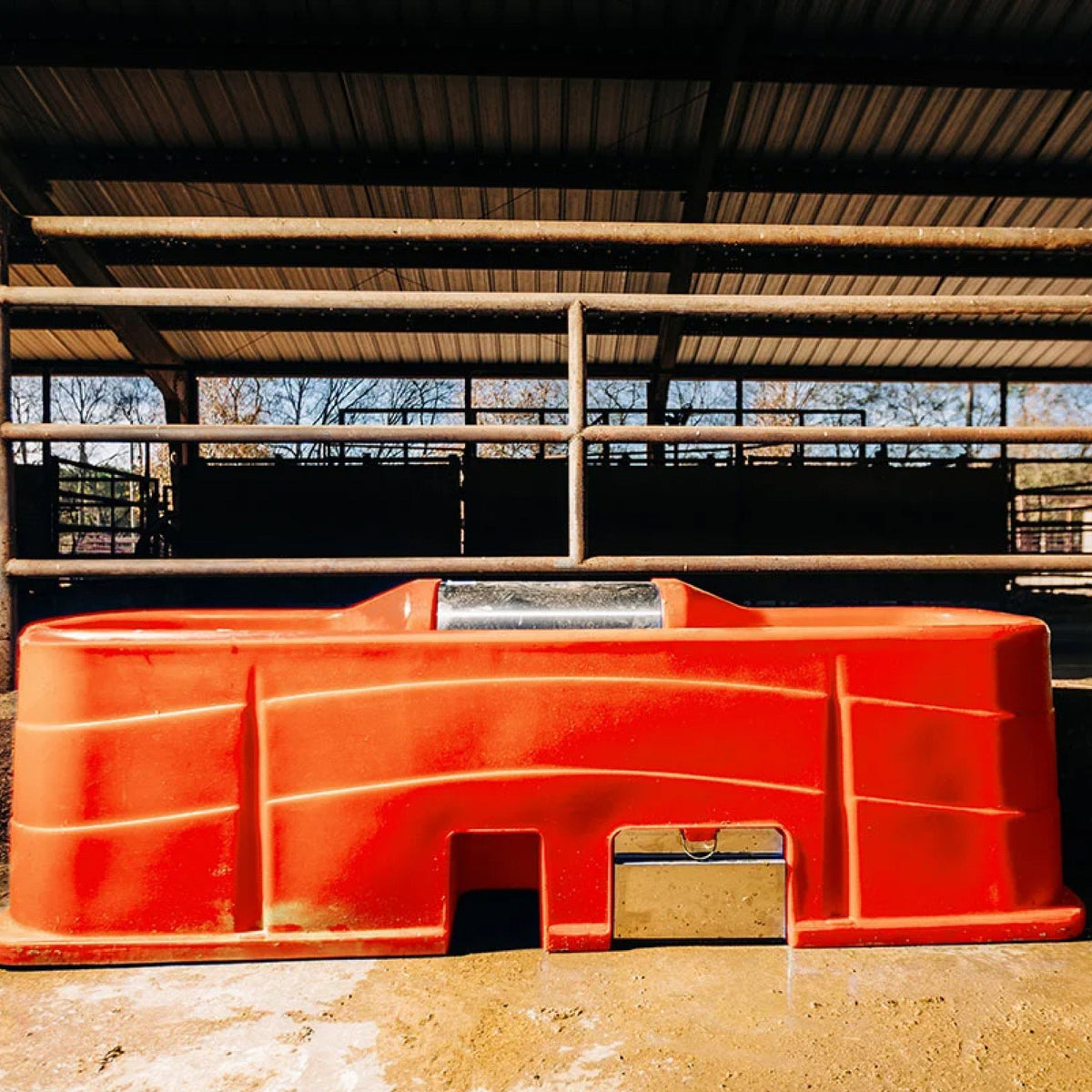 Tusker 7' Dairy Waterer